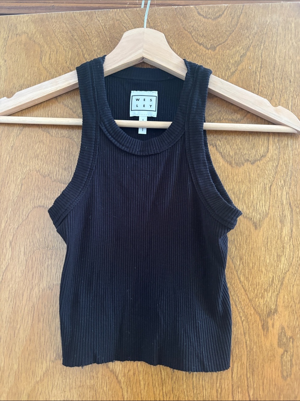 Wesley // ribbed crop tank